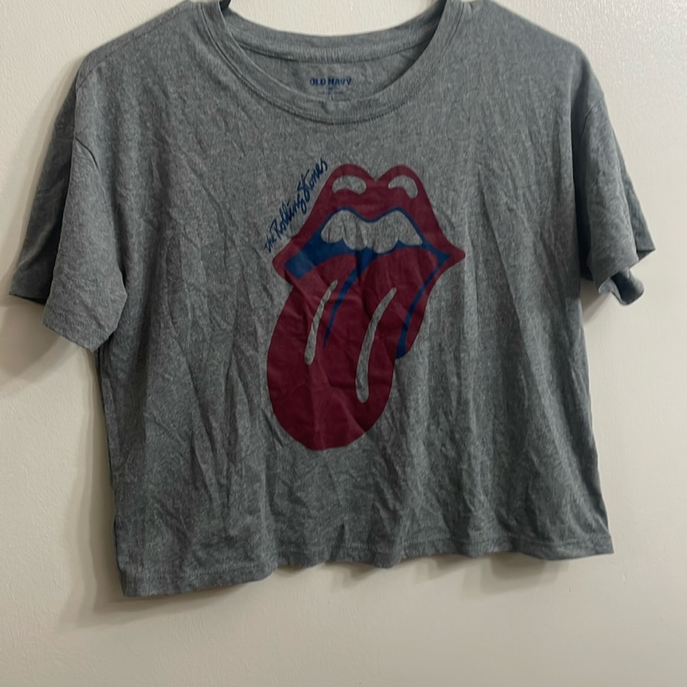 cropped grey rolling stones tshirt